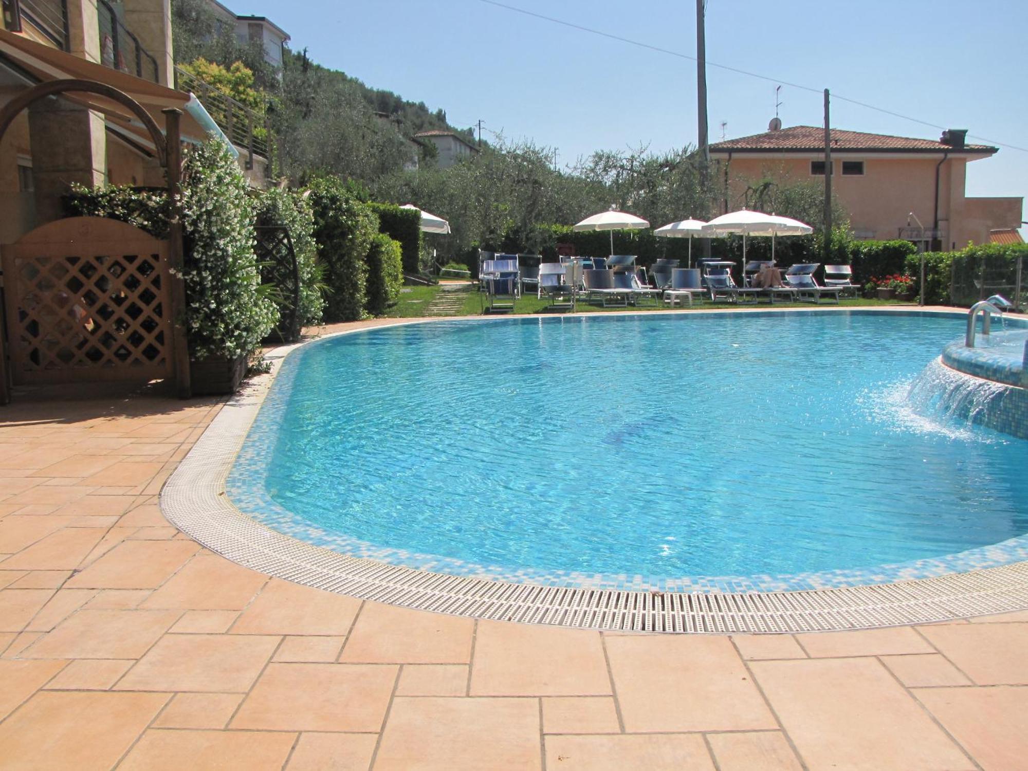 Penthouse Casa Alkea Masse Lake View ブレンゾーネ エクステリア 写真
