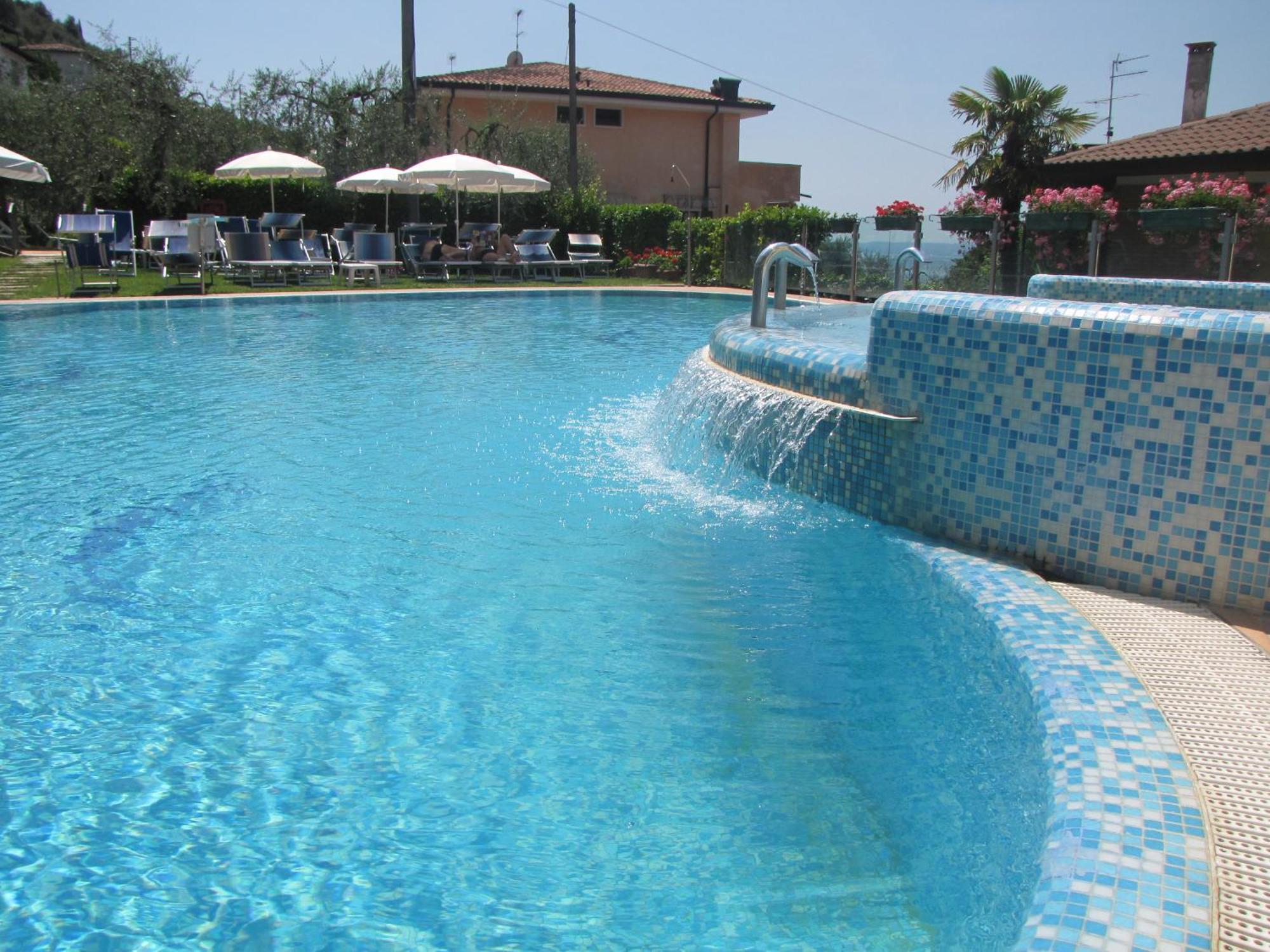 Penthouse Casa Alkea Masse Lake View ブレンゾーネ エクステリア 写真